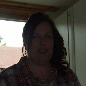 she48