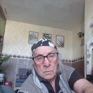 ConfidentRebel61bc3d