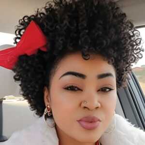 GlamorousPainter58b27e