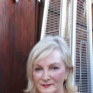 EasygoingSocialite32dcb