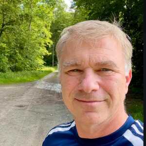 LoyalSnuggler4eb30