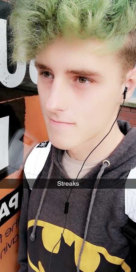 CosmicStarlord1999 profile photo