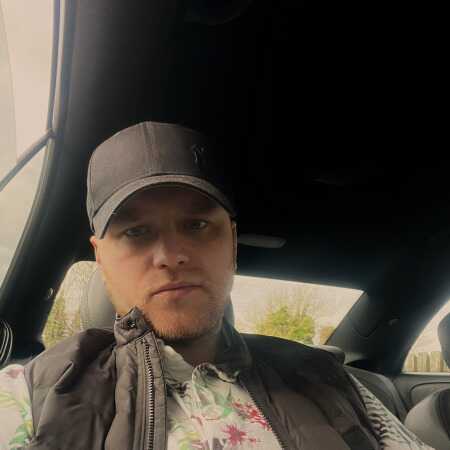 bluums28 profile photo