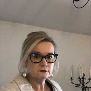 DeterminedSocialite3e958