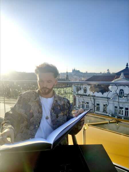 IAMthomas profile photo