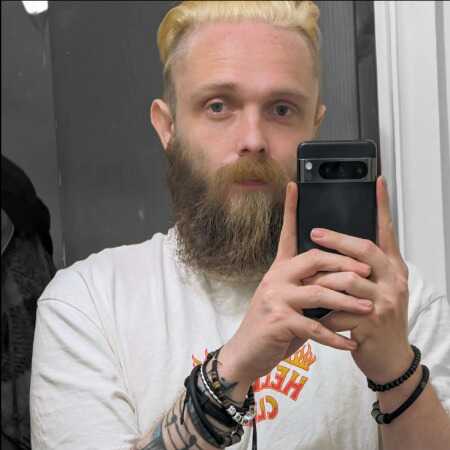 NathGraves profile photo