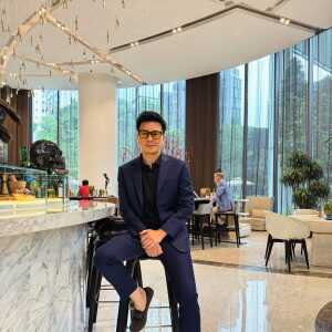 AlluringStylist64ea27