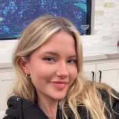 ZOEBROWN220