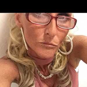 Charlie676714