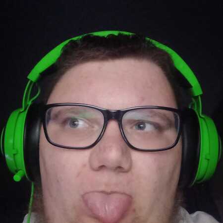 DEE22 profile photo
