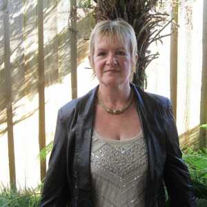 Robyn320083