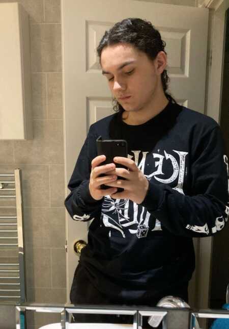 RebelliousBoss2e51e profile photo