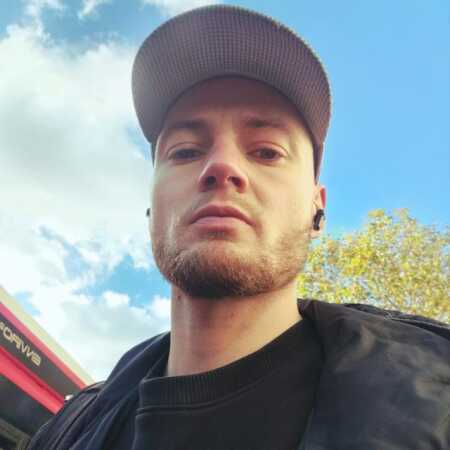 pounds profile photo