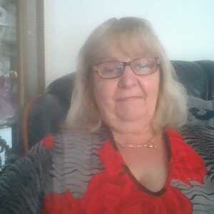 GlamorousWriter70