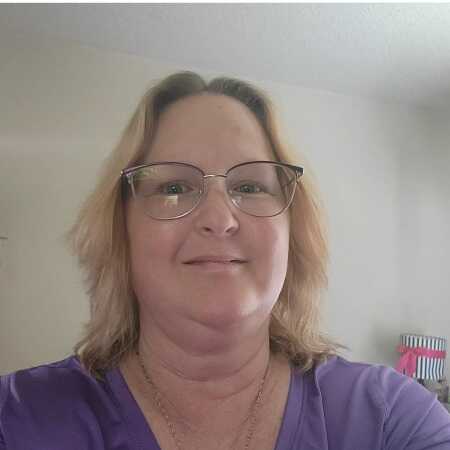45emily994 profile photo