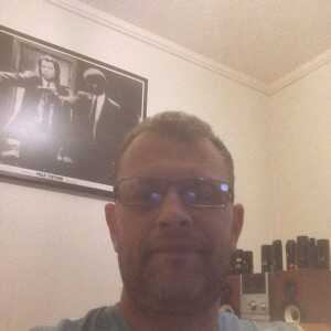James745726