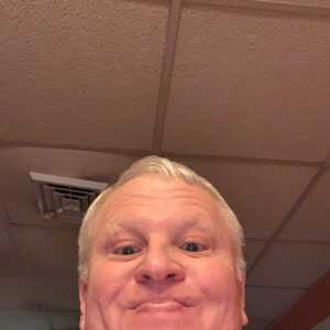 Bobby704774