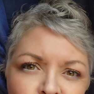 tracey180167@gmail.com