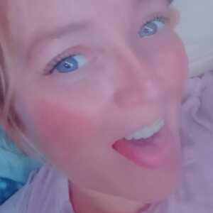 julieallison764