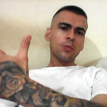 joey70042 profile photo