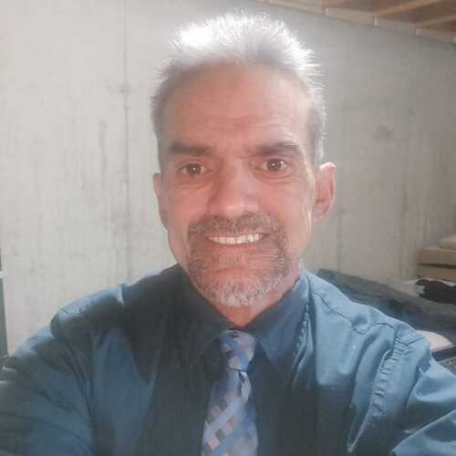 Italian Man  wants love 