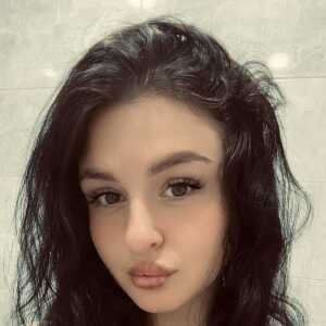 IntriguingBeautyhebcea