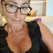 debbiesm882