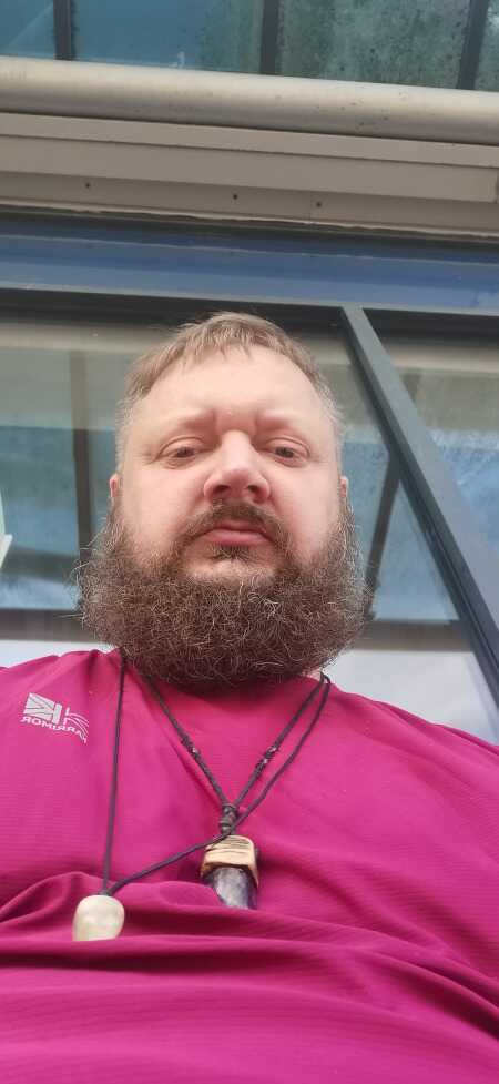 ThrillingSharkchfded profile photo