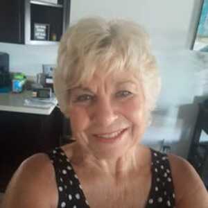 AlluringWriter20a25f