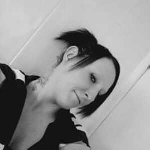 Nicola484278