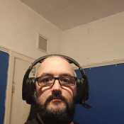 My pics never look good im better in person