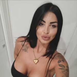 SexyEmpowerer2a3e6