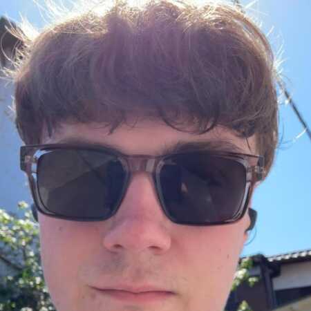 Con profile photo