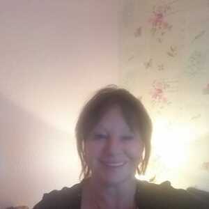 Lynda476728