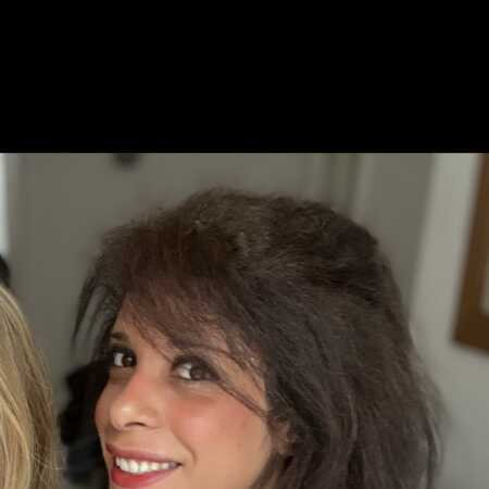 ElegantCharmeredgdeb profile photo