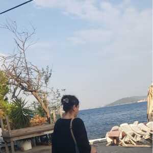 EagerFashionista57f91f