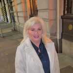Debra's profile picture