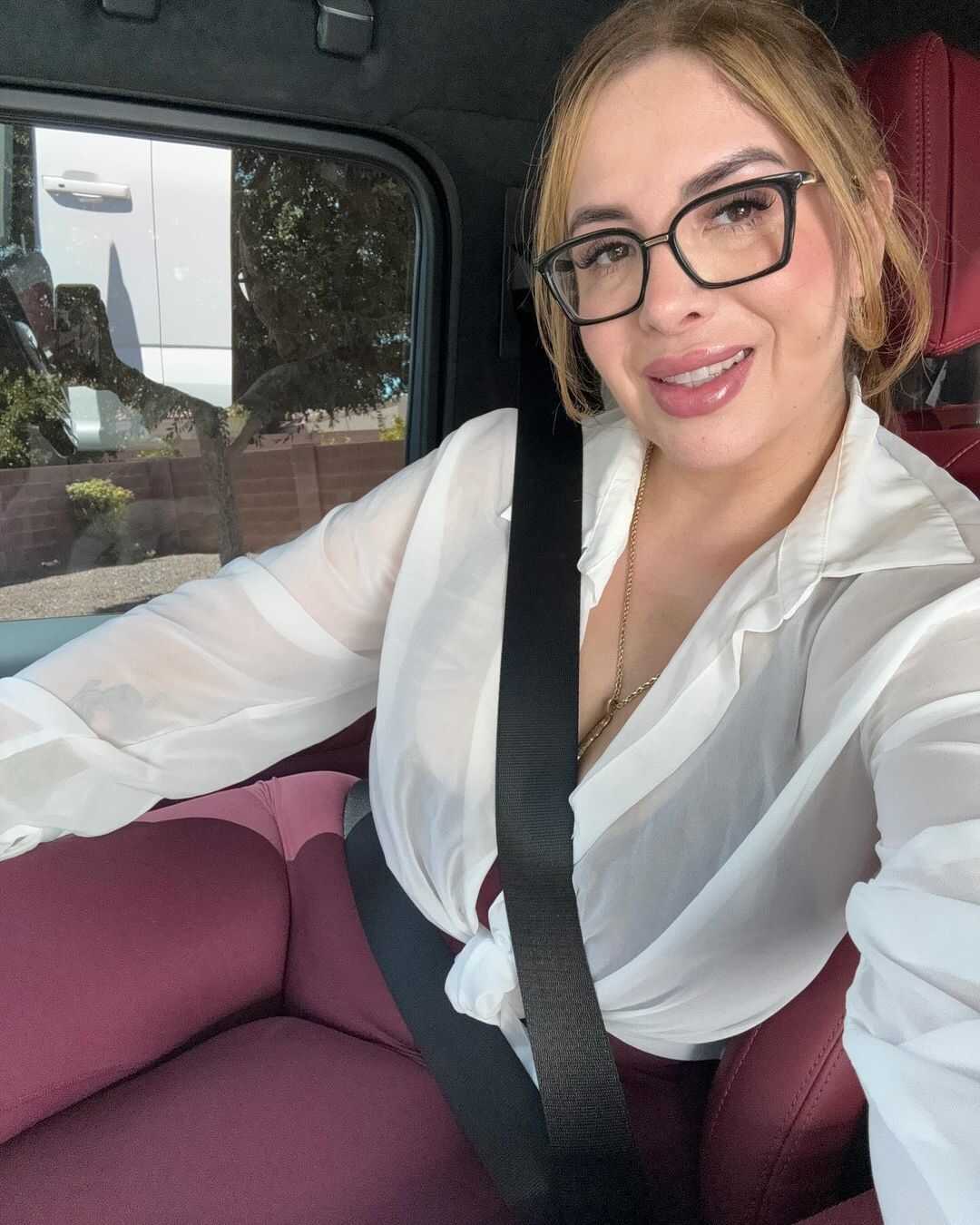Karoline, 35, from London, UK