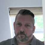 Add's profile picture